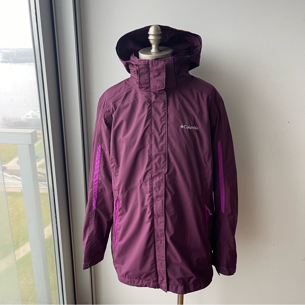 Columbia woman’s waterproof Omni-tech, Omni-heat, size 1X, interchange